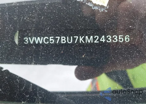 2019 Volkswagen Jetta 1.4T R-Line/1.4T S/1.4T Se z USA, uszkodzony, nr VIN 3VWC57BU7KM243356